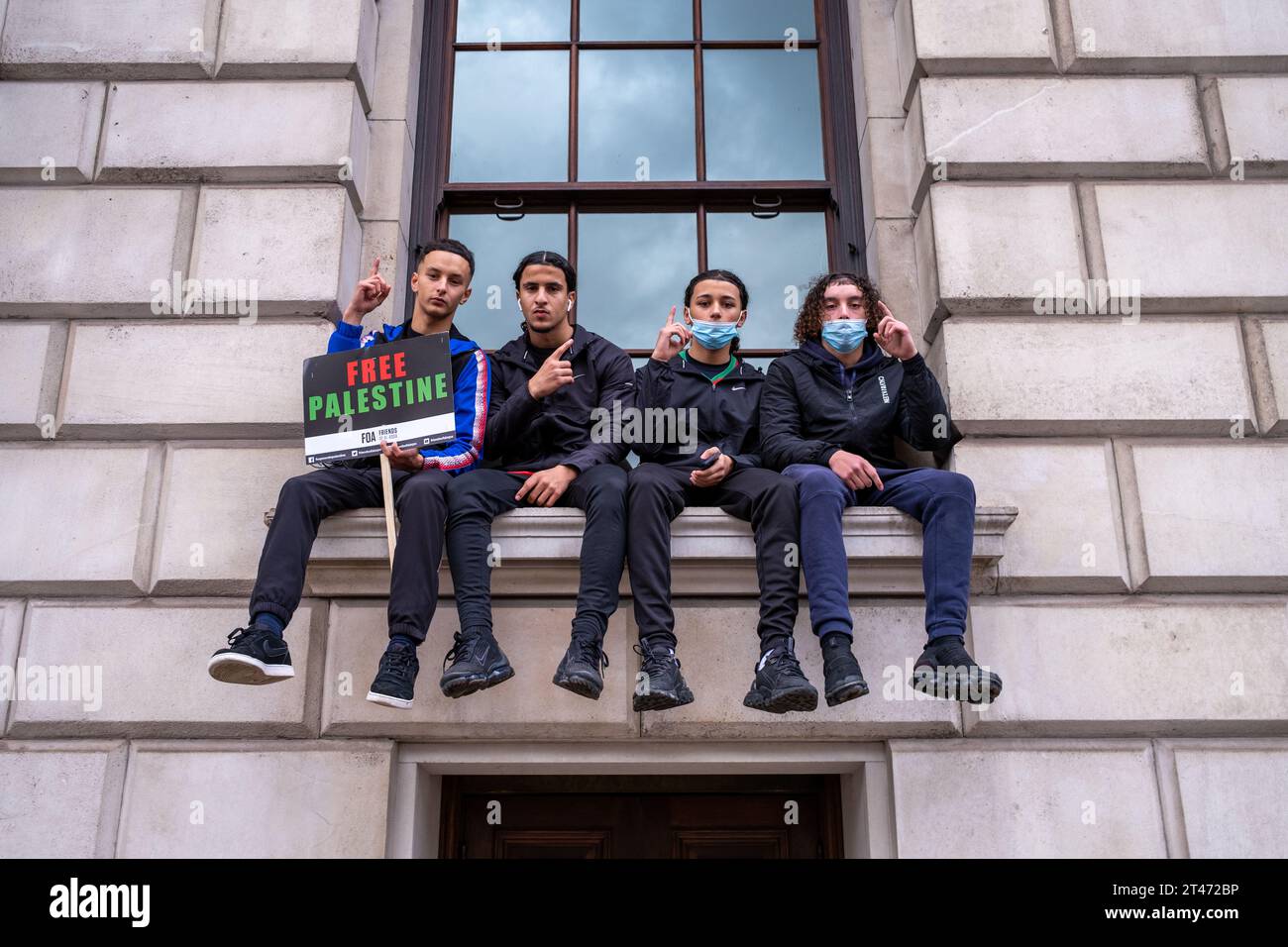 March For Palestine, London, 28th October 2023 Stock Photo - Alamy