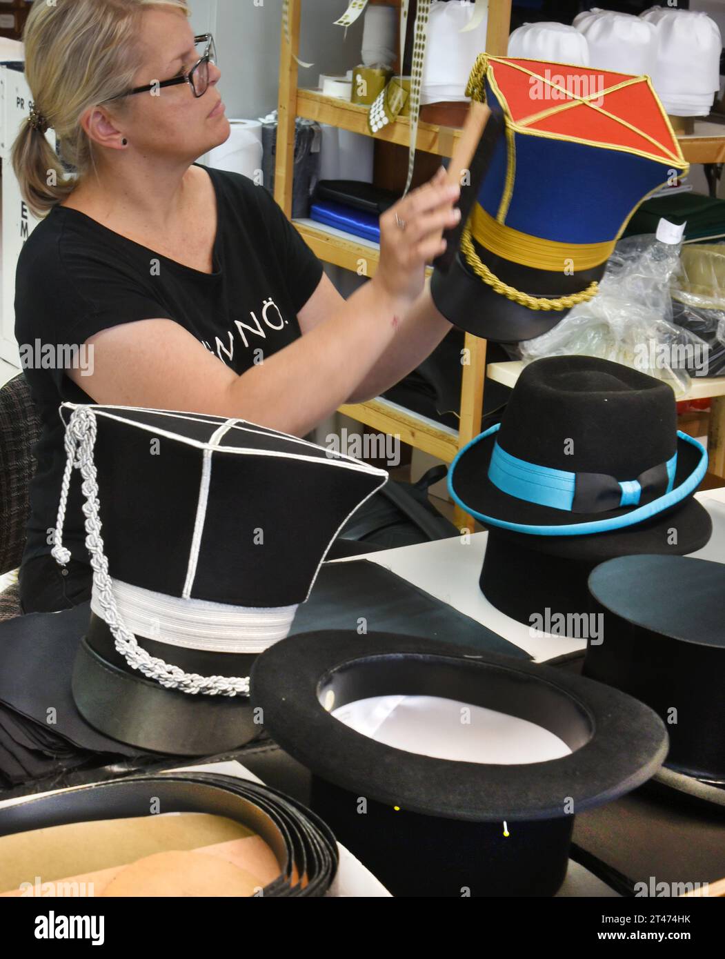 Top hat manufacturers usa clearance