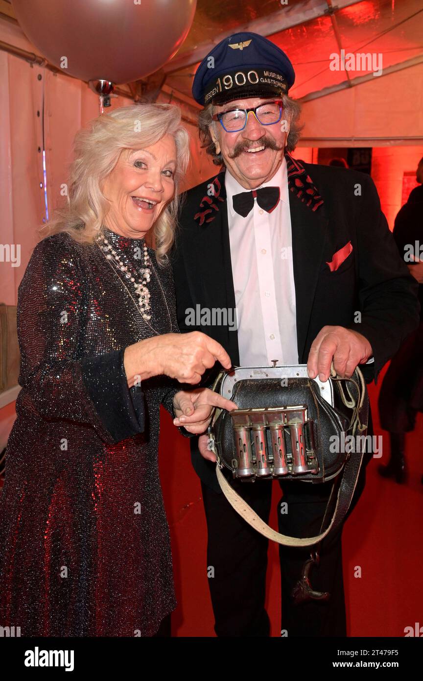 Dorit Gäbler mit Ehemann KarlHeinz Bellmann bei der 15. Hope Gala 2023
