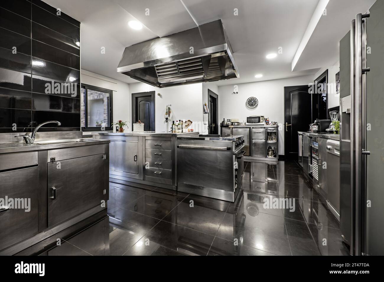 Commercial Kitchen Designs For The Home Small Kitchen Design For