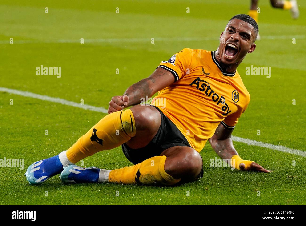 Wolverhampton, UK. 28th Oct, 2023. Mario Lemina of Wolverhampton ...