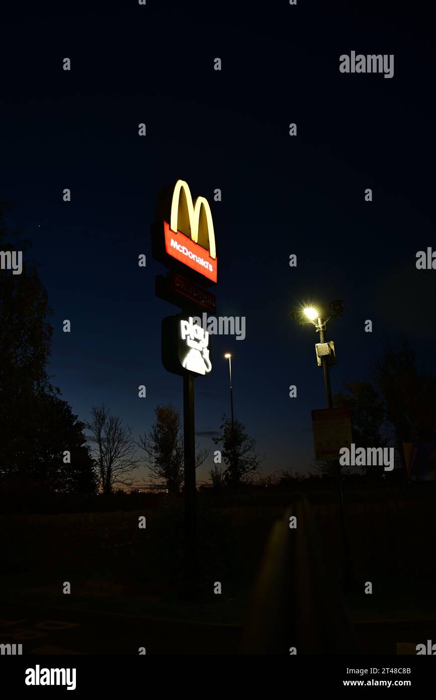 McDonalds sign at night Stock Photo - Alamy