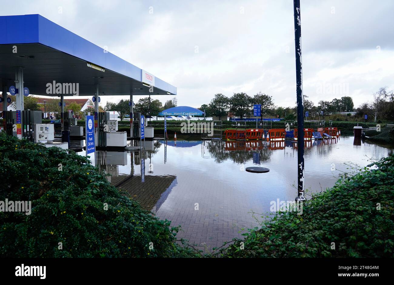 Weather rain ampics hires stock photography and images Alamy