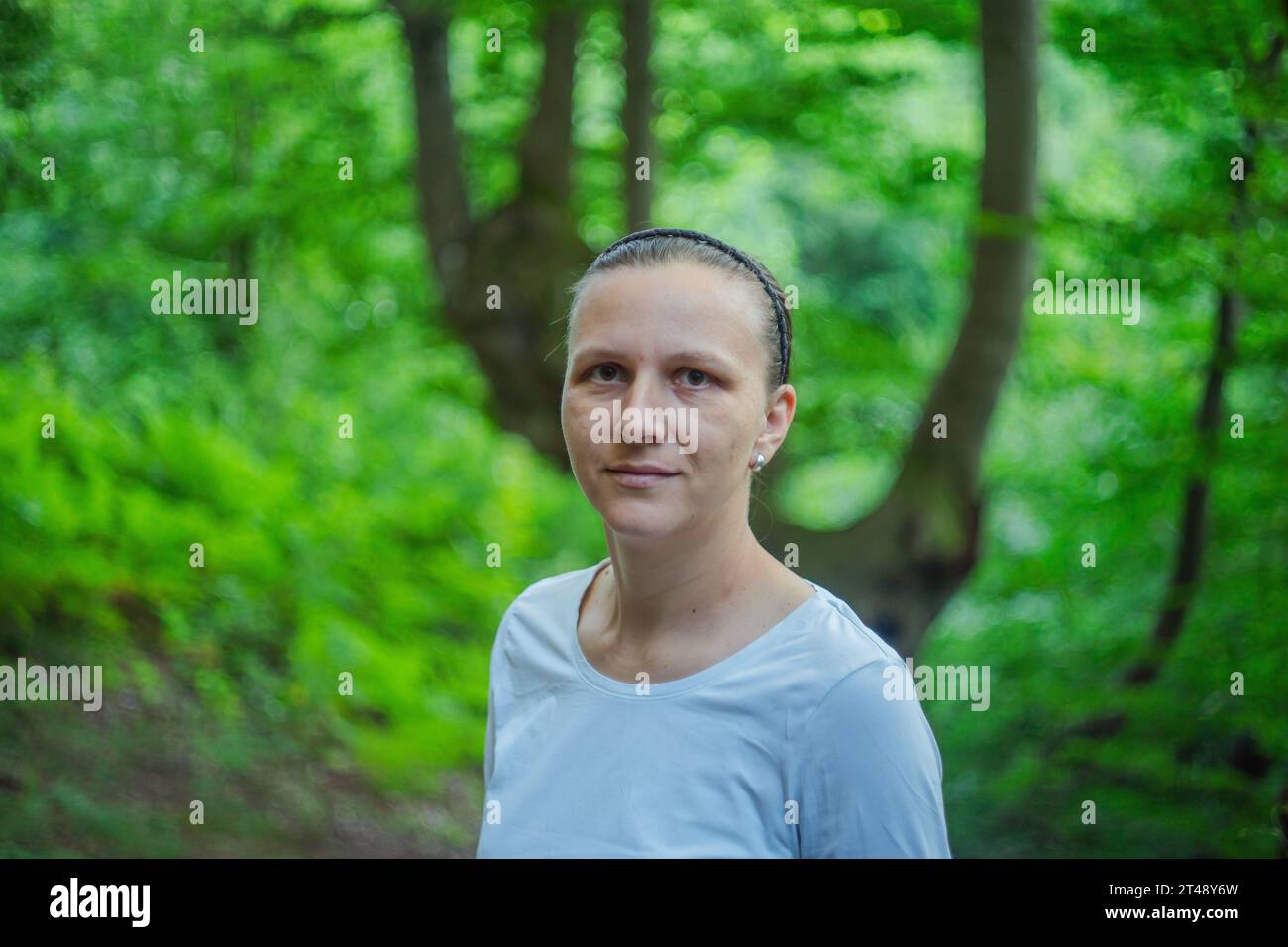 Smiling mature woman spring hi-res stock photography and images - Alamy