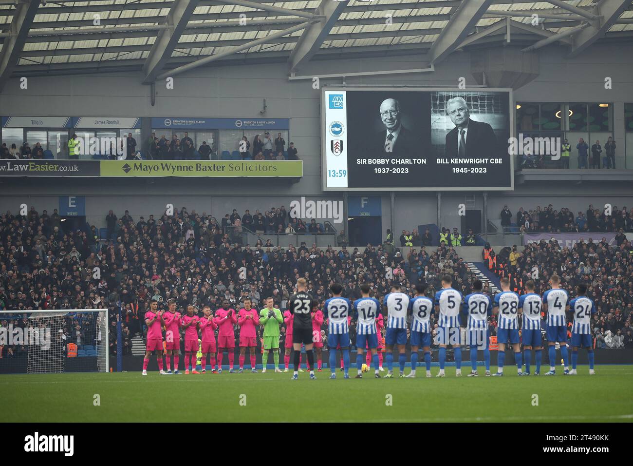 Brighton And Hove, UK. 29th Oct, 2023. A minutes applause to commemorate the deaths of Sir Bobby Charlton and Bill Kenwright CBE during the Premier League match between Brighton and Hove Albion and Fulham at the American Express Community Stadium, Brighton and Hove, England on 29 October 2023. Photo by Ken Sparks. Editorial use only, license required for commercial use. No use in betting, games or a single club/league/player publications. Credit: UK Sports Pics Ltd/Alamy Live News Stock Photo