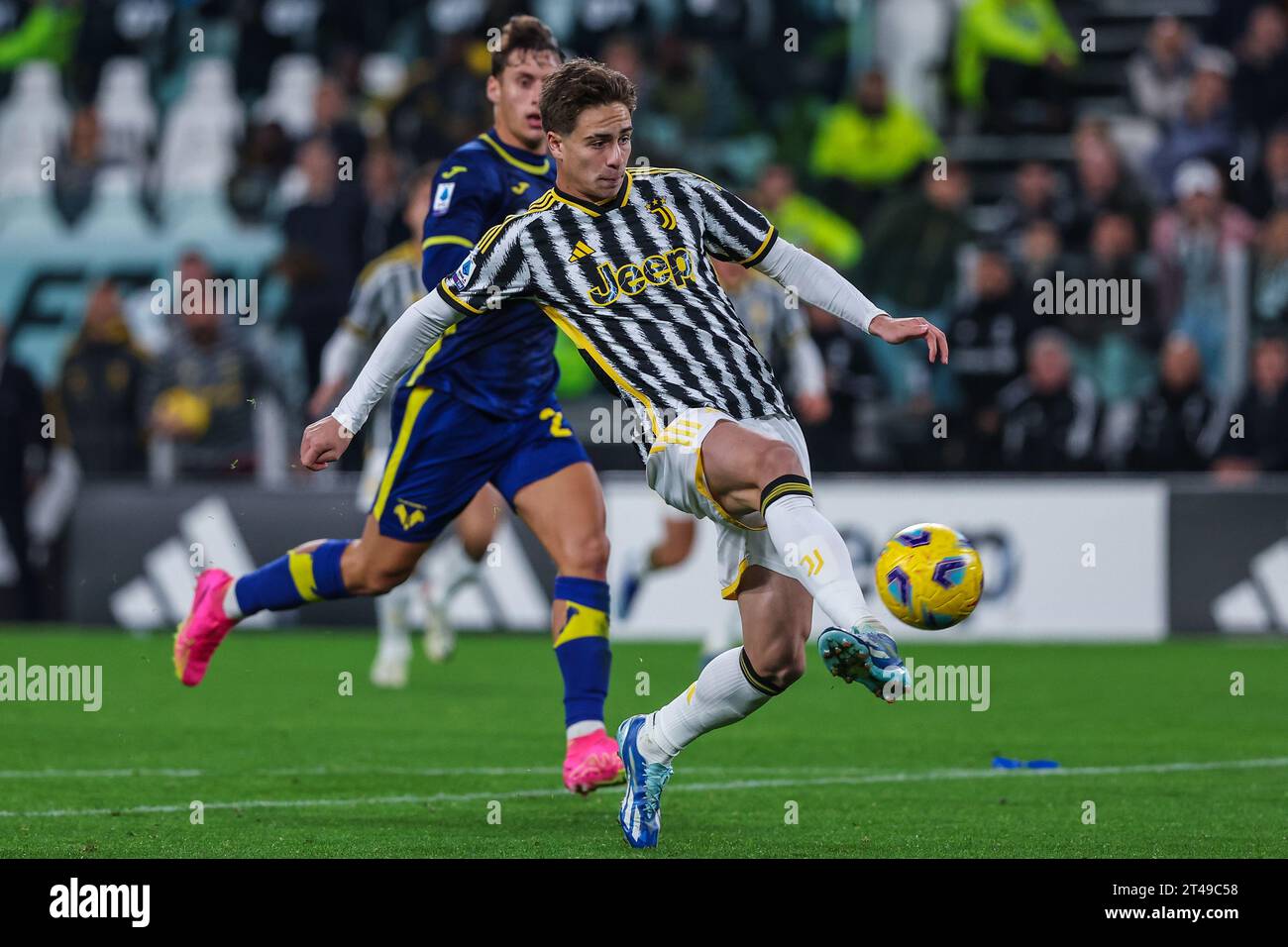 Kenan Yildiz of Juventus FC in action during the Serie A football match  between Atalanta BC and Juventus FC Stock Photo - Alamy