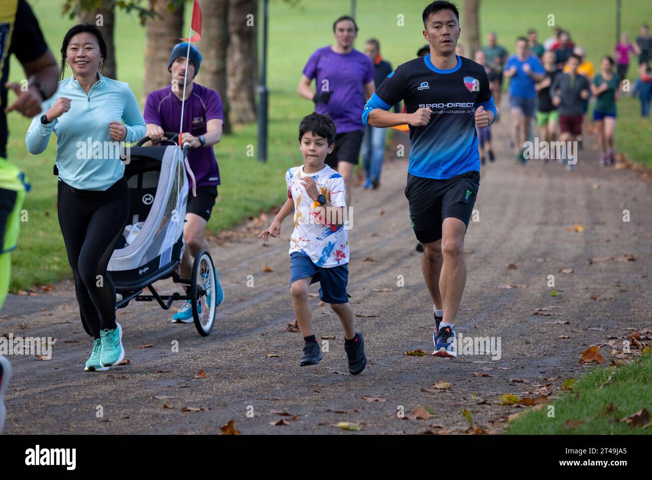 Gladstone Park, Parkrun, Dollis Hill, North West London Stock Photo Alamy
