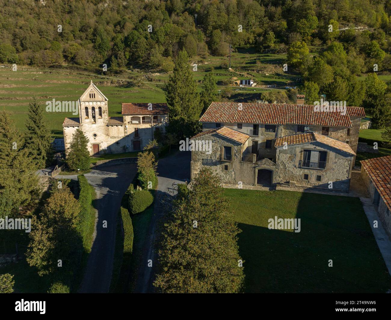 Aerial view of the Cal Pubill rural country house and the rural surroundings of Ciuret on an autumn morning (Osona, Catalonia, Spain) Stock Photo