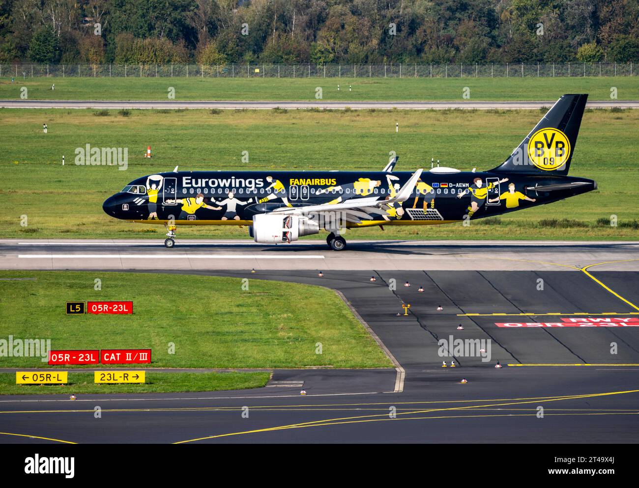 Fan bus hi-res stock photography and images - Alamy