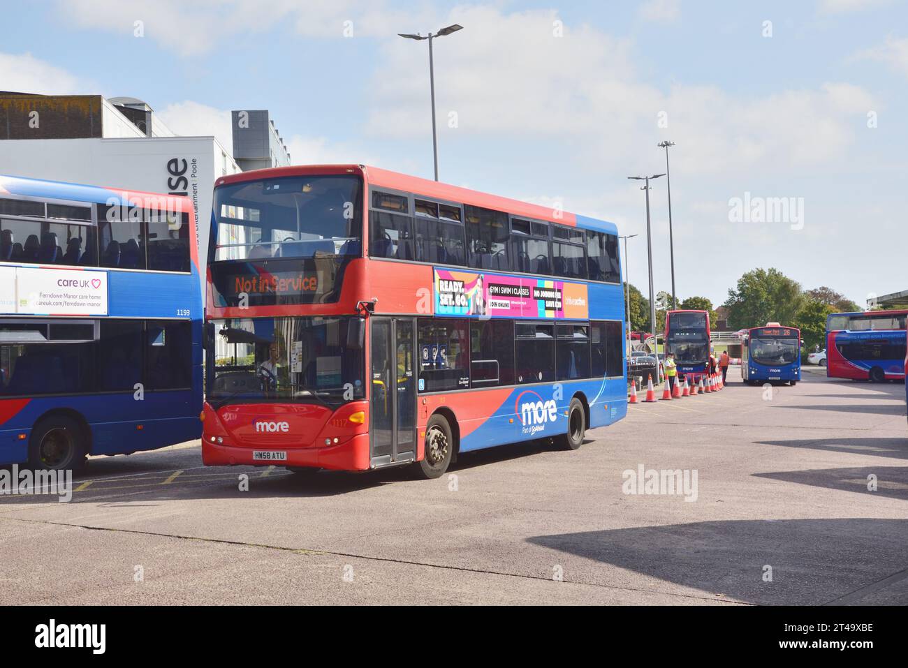 Morebus Scania N270UD Omnicity 1117 (HW58 ATU) is seen leaving Poole ...