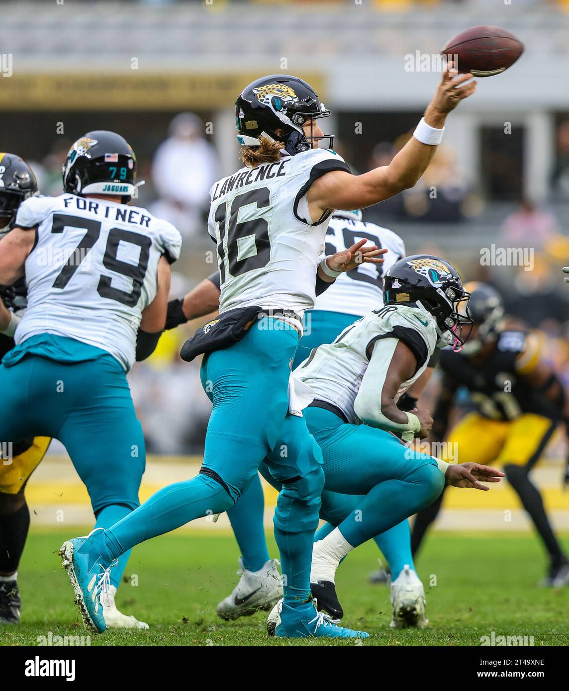 Hookstown, Pennsylvania, USA. 29th Oct, 2023. Jacksonville Jaguars quarterback TREVOR LAWRENCE