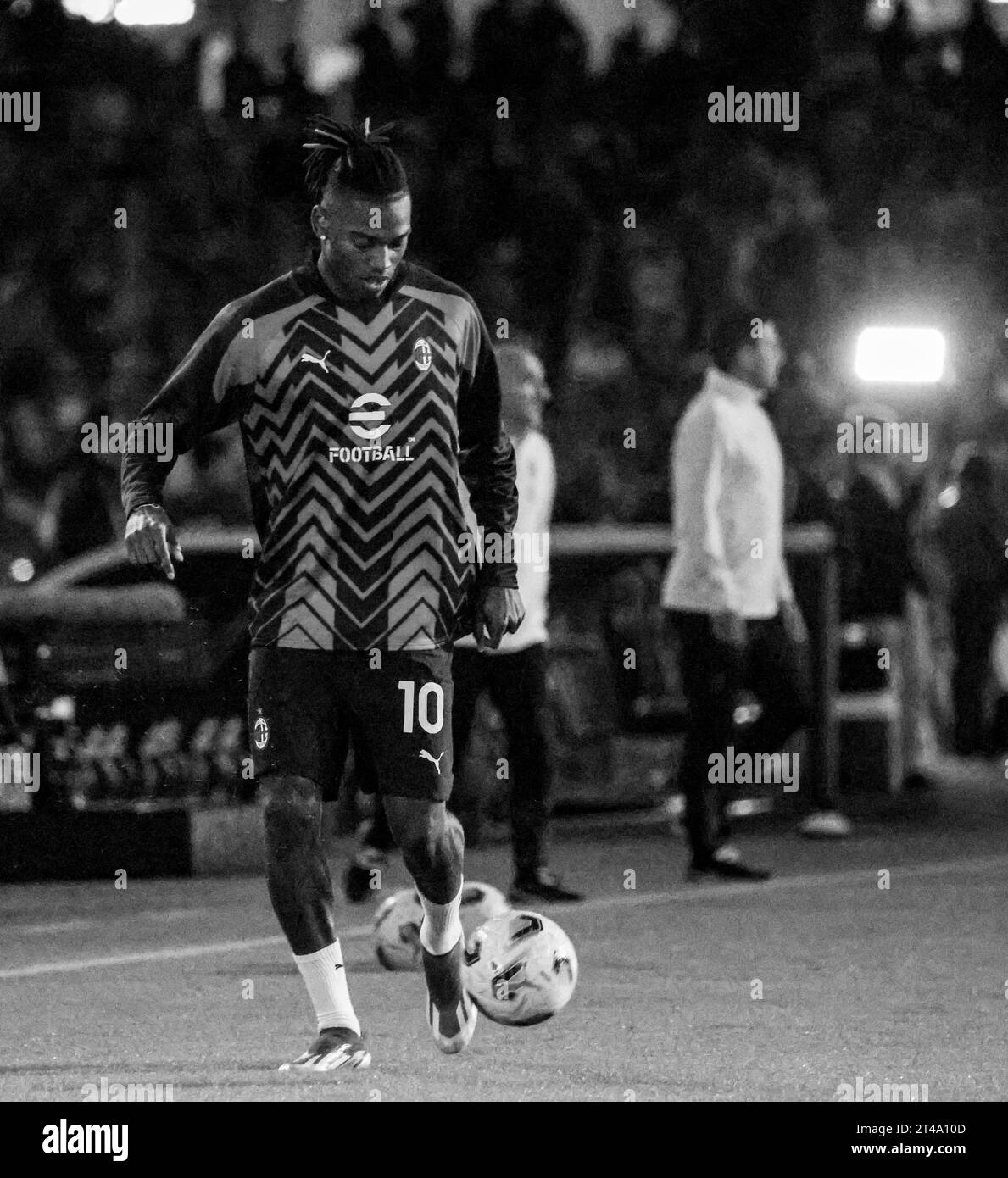 Naples, Campania, Italy. 29th Oct, 2023. During the Italian Serie A Football match SSC Napoli vs AC Milan on November 29, 2024 at the Diego Armando Maradona Stadium in Naples.In Picture: .Rafael Leao of AC Milan (Credit Image: © Fabio Sasso/ZUMA Press Wire) EDITORIAL USAGE ONLY! Not for Commercial USAGE! Credit: ZUMA Press, Inc./Alamy Live News Stock Photo