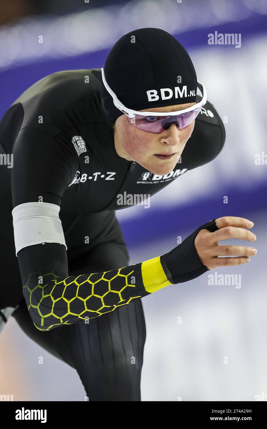 HEERENVEEN - Esther Kiel during the 5,000m women in the Thialf ice stadium. The long track season starts with this three-day qualifying tournament for the World Cup. ANP VINCENT JANNINK Stock Photo