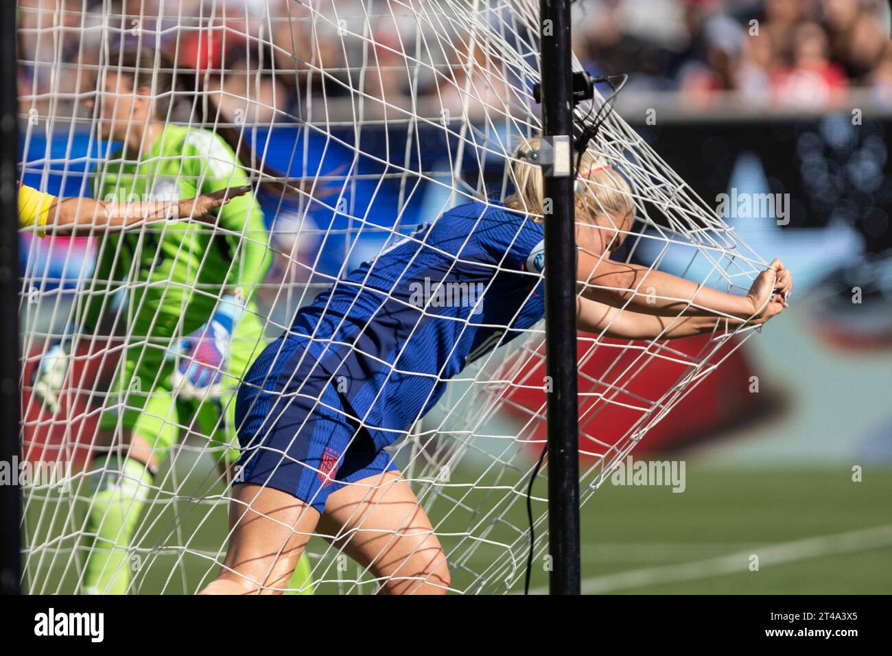 Lindsey Horan during the women's football international friendly