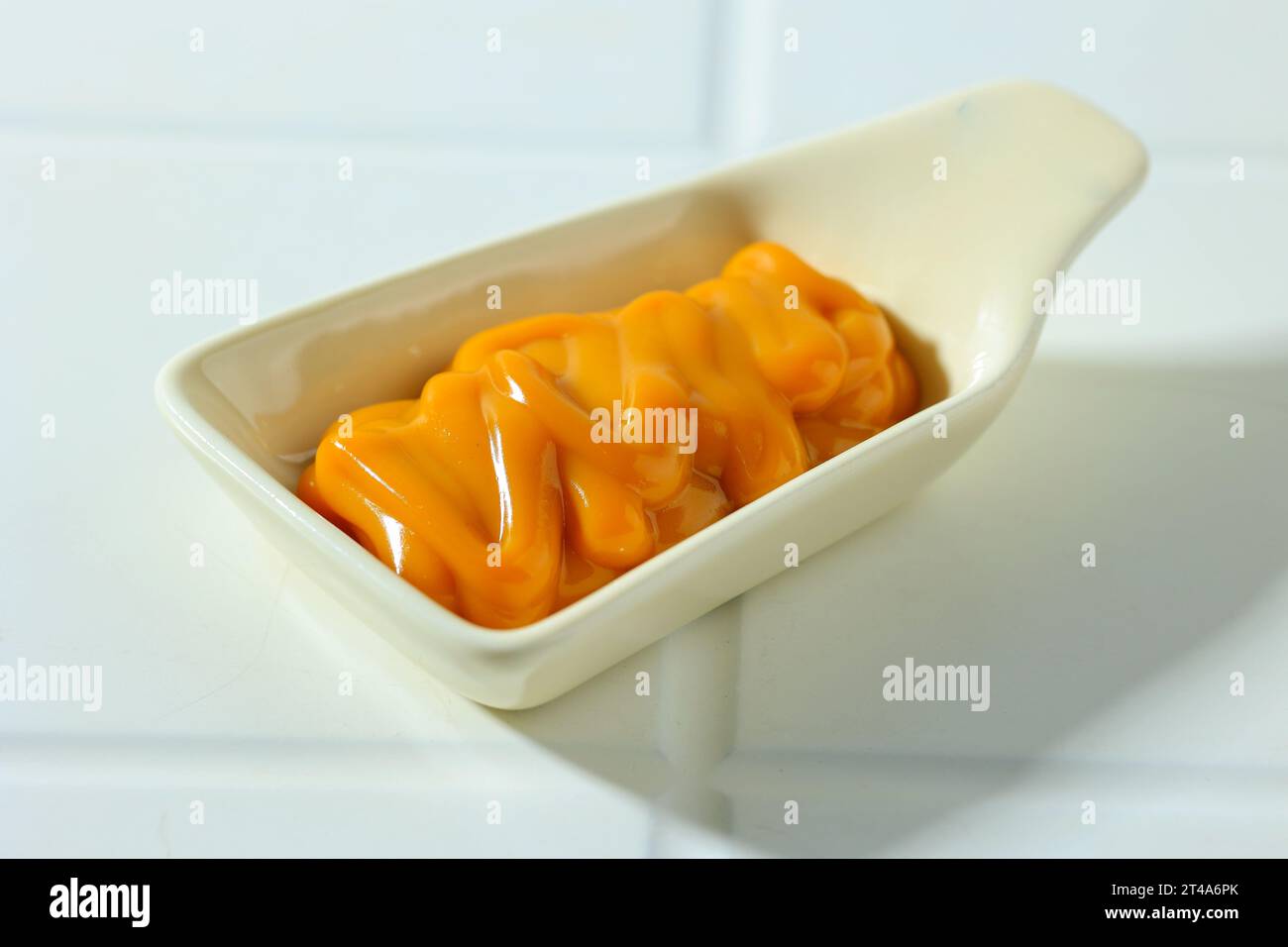 English mustard sauce hi-res stock photography and images - Alamy