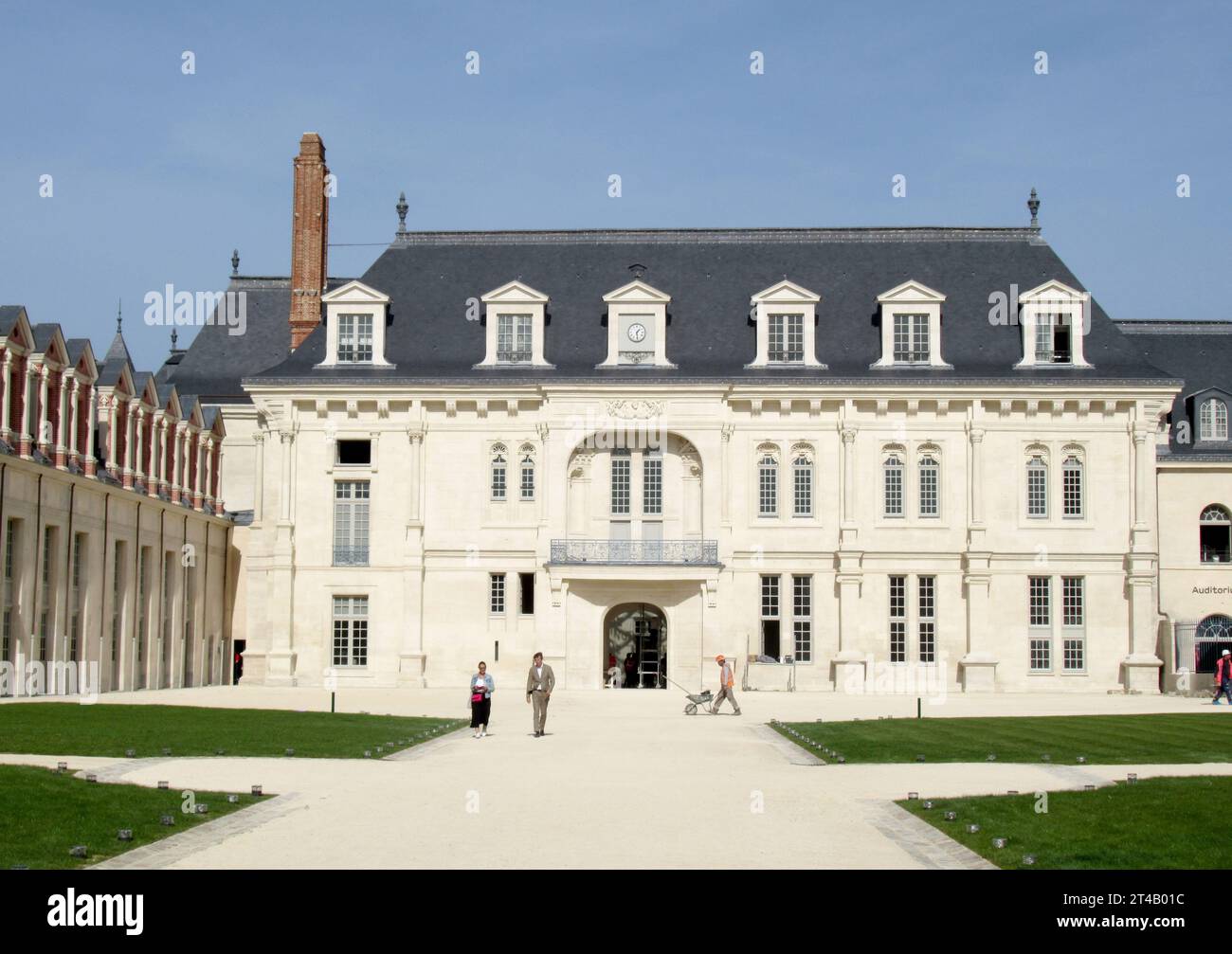 Paris, France. 11th Oct, 2023. Final finishing works on the 'Cite internationale de la langue francaise'. The first museum of the French language, located in the castle of Villers-Cotterets, is scheduled to be inaugurated on 30/10/2023. Credit: Sabine Glaubitz/dpa/Alamy Live News Stock Photo