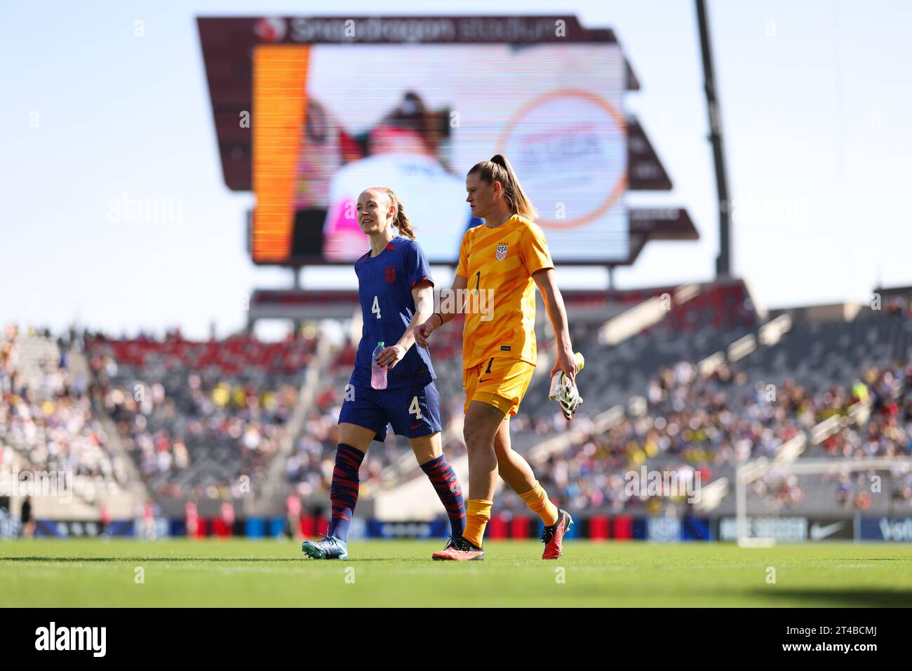 Los Angeles, California, USA. 29th Oct, 2023. United States defender BECKY SAUERBRUNN (4) and goalkeeper ALYSSA NAEHER (1) walk towards the technical area before an international friendly match between the United States and Colombia at Snapdragon Stadium in San Diego, California. (Credit Image: © Brenton Tse/ZUMA Press Wire) EDITORIAL USAGE ONLY! Not for Commercial USAGE! Credit: ZUMA Press, Inc./Alamy Live News Stock Photo