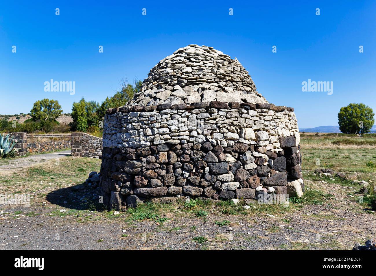 Nuraghe Santu Antine, Bonnanaro culture, archaeological site near Torralba, Sassari, Sardinia, Italy Stock Photo
