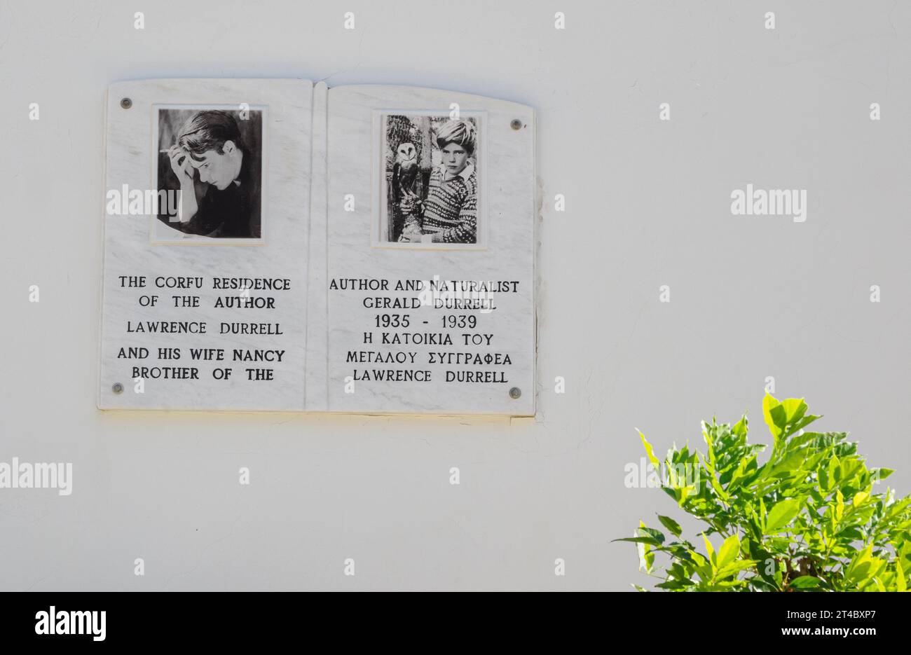 Plaque on the wall of the White House villa at Kalami Corfu former homw of writers Lawrence and Gerald Durrell Stock Photo