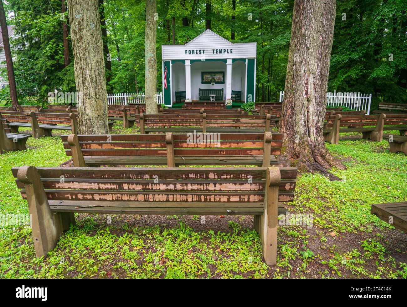 The Lily Dale Assembly In New York State Stock Photo Alamy the-lily-dale-assembly-in-new-york-state-stock-photo-alamy