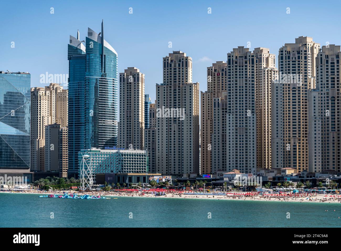 UAE, Dubai, December 8th, 2018. The Hilton Dubai Jumeirah Hotel and tother Towers, The Walk Stock Photo