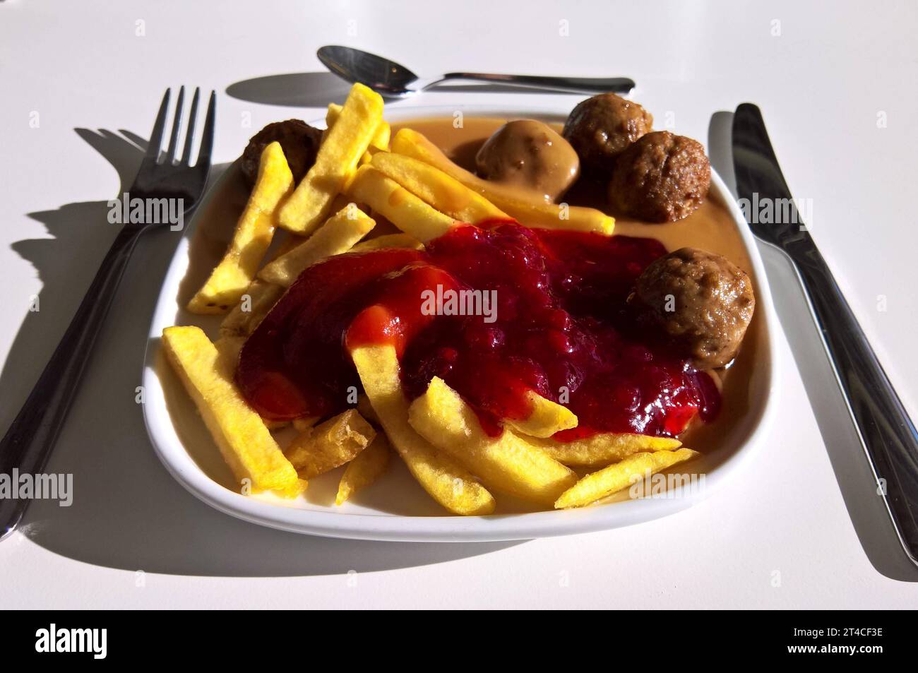 Jerusalem. 30th Oct, 2023. Ikea Restaurant, Hackfleisch-Bällchen ...