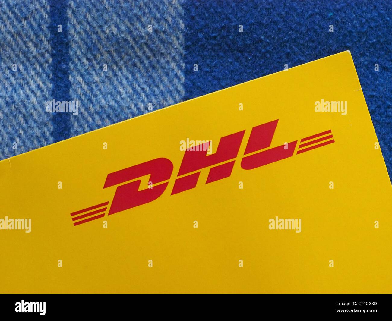 BONN, GERMANY OCTOBER 25, 2023 DHL Express envelope Stock Photo Alamy