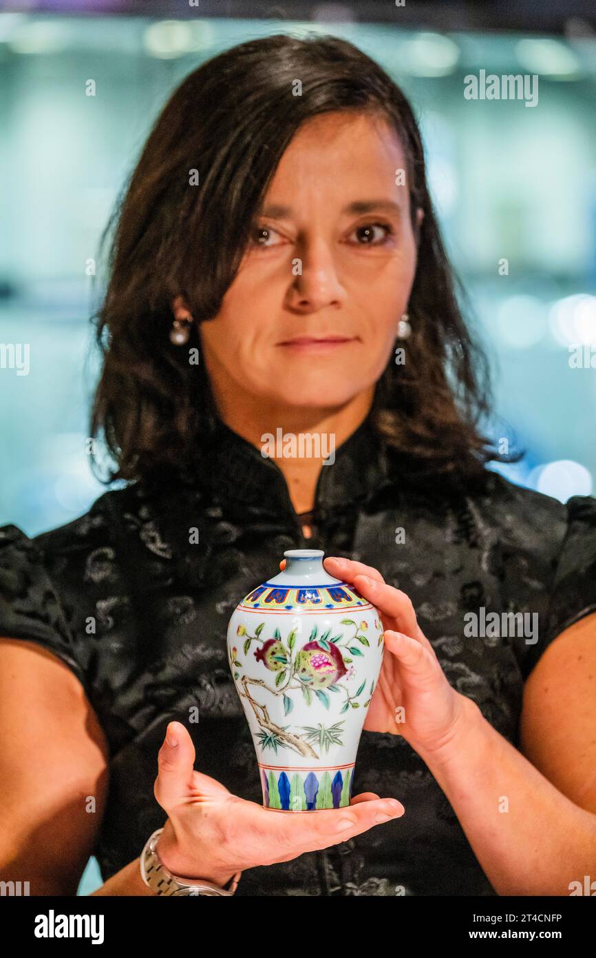 Asian art week auction hires stock photography and images Alamy