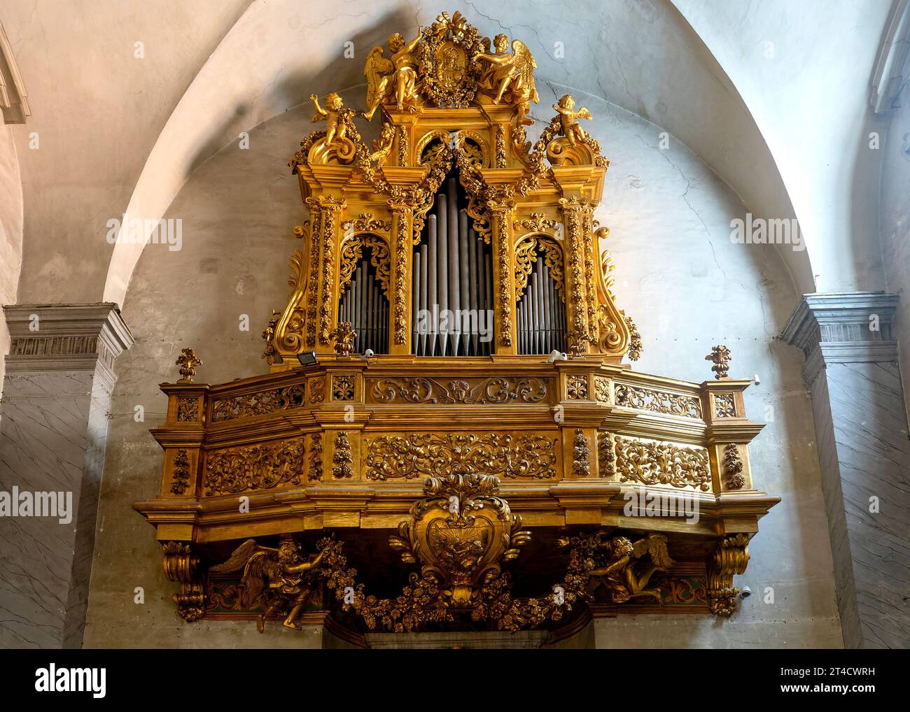 Piped organ in the Church of San Pietro in Vincoli, Rome, Italy Stock ...