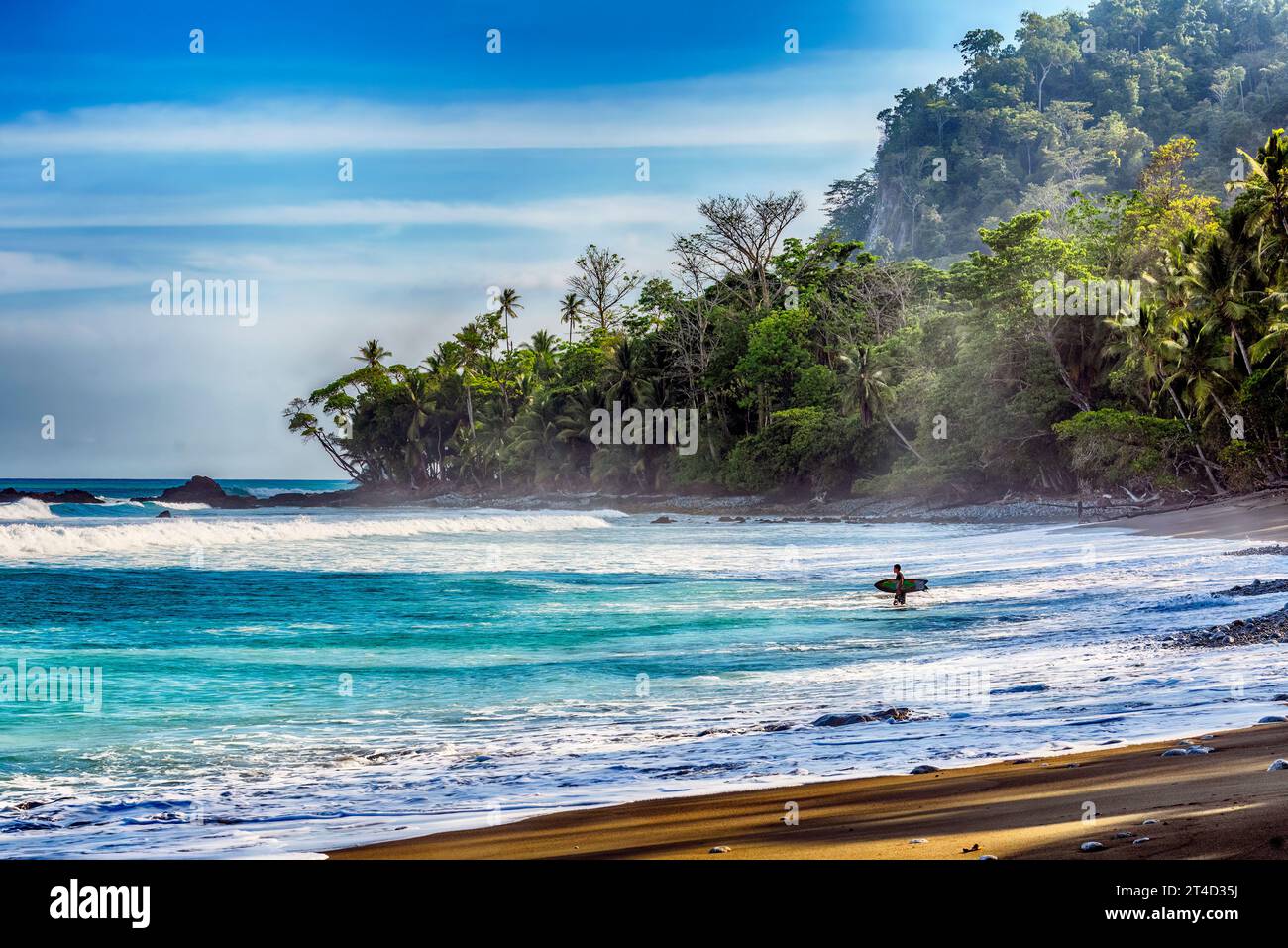 The Pacific Ocean meets the tropical rainforest at Cabo Matapalo, Osa