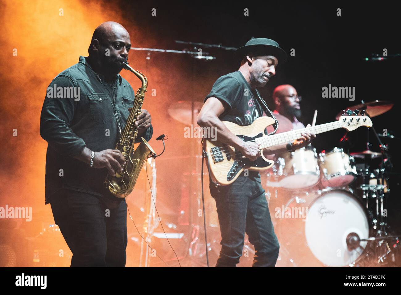 ITALY, TURIN, OCTOBER 29TH: The saxophonist Donald Hayes (L) performing live on stage in Turin, during the American jazz/fusion bassist Marcus Miller (R) European tour 2023. Stock Photo