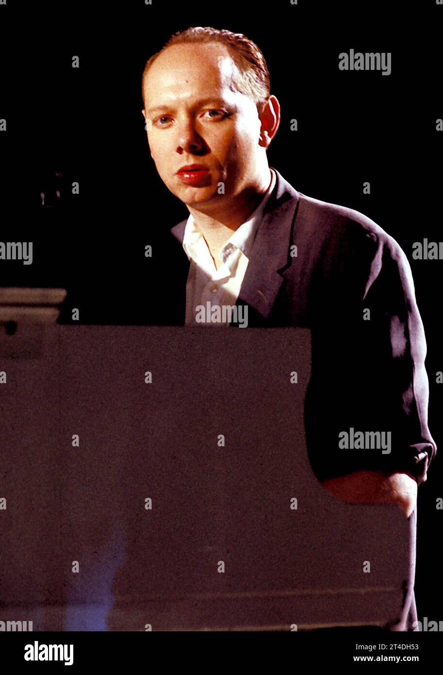C0198 ;JOE JACKSON ; 1984 Credit Lynn Mcafee / Performing Arts Images