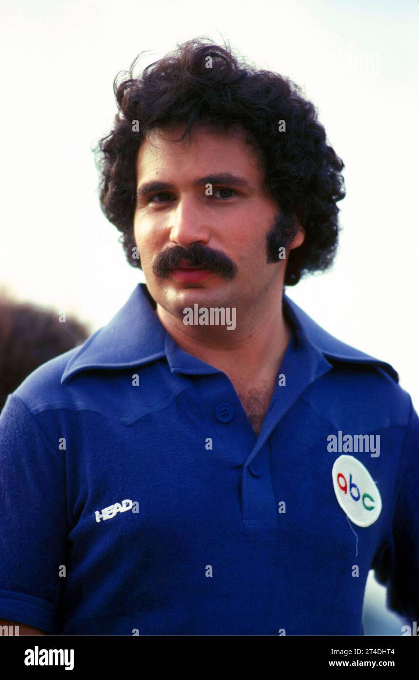 GABE KAPLAN ;American actor, comedian, and professional poker player ; MCA ; 1977 ; Credit Lynn