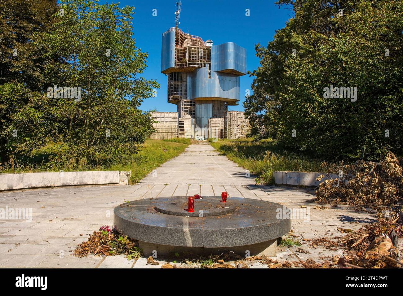 Petrova Gora, Croatia – September 2nd 2023. The now derelict Yugoslav-era WW2 partisan Monument to the Uprising of the People of Kordun and Banija Stock Photo