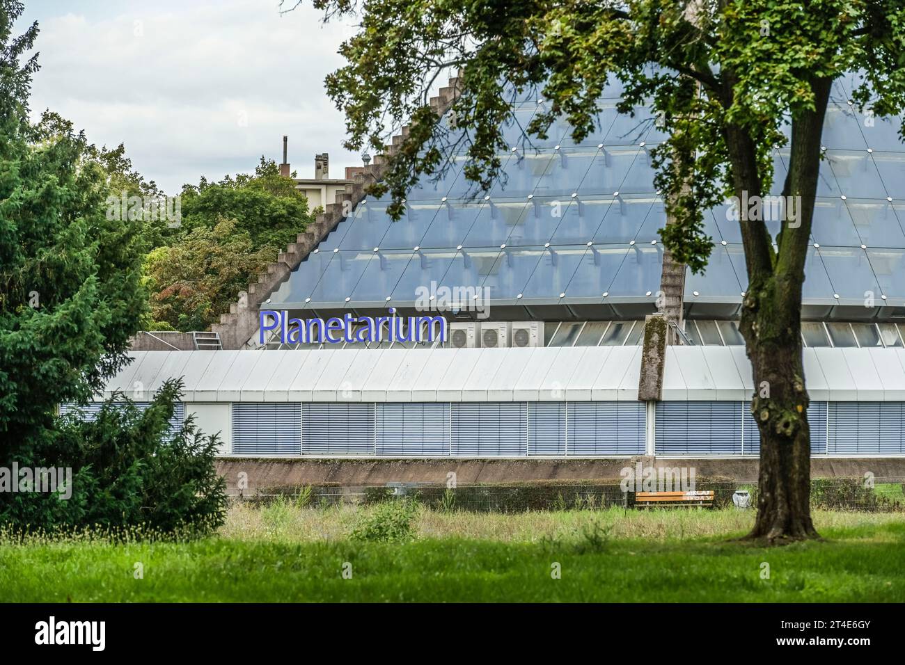 WilhelmVarnholtAllee, Mannheim, BadenWürttemberg, Deutschland Stock Photo