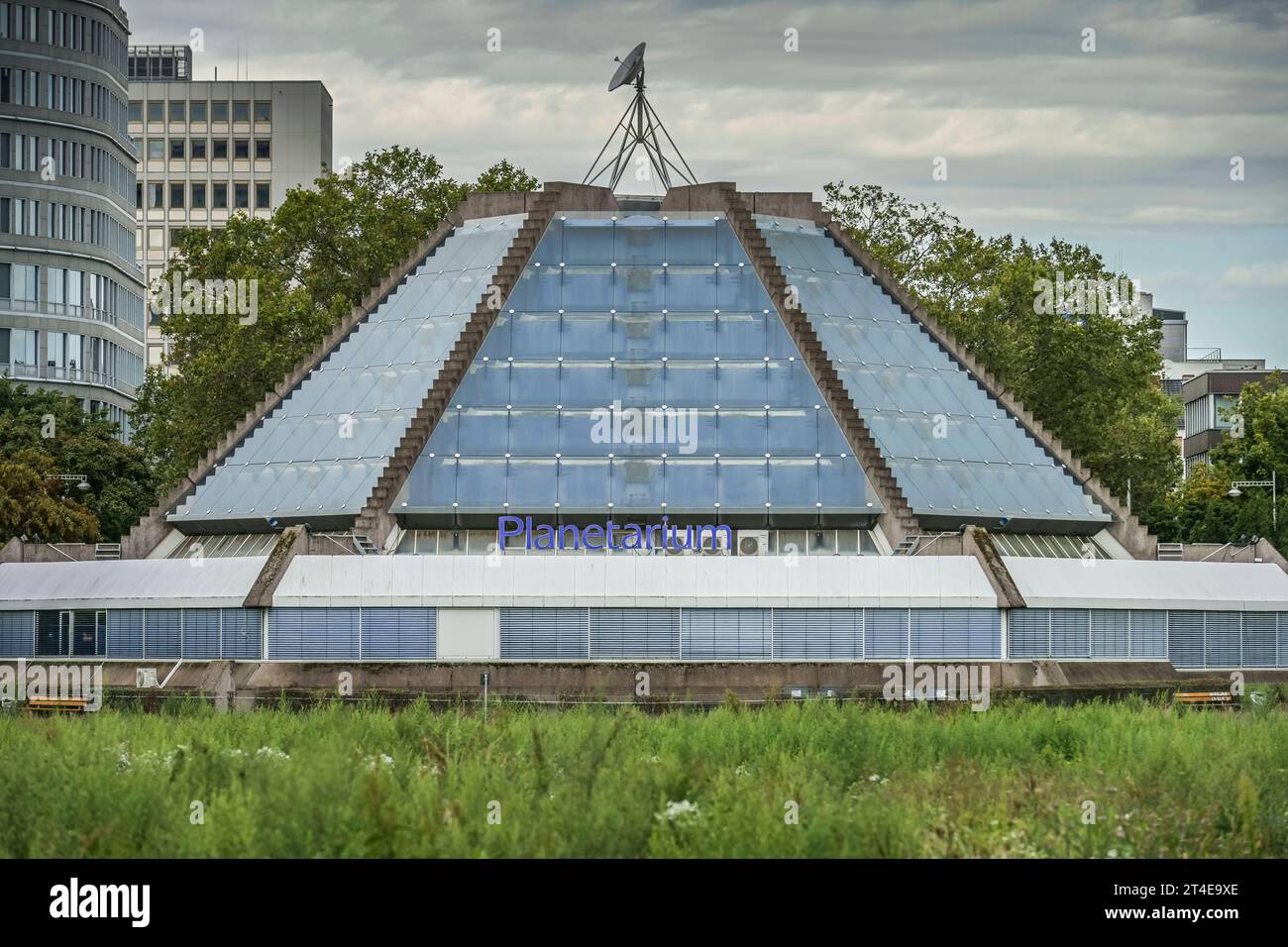 WilhelmVarnholtAllee, Mannheim, BadenWürttemberg, Deutschland ***