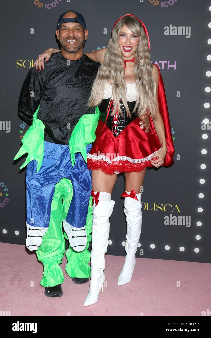 LOS ANGELES - OCT 27:  Amaury Nolasco, Katie Hoaldridge at the Darren Dzienciol's Pop Icons Halloween Party 2023 at the Private Residence on October 27, 2023 in Beverly Hills, CA   (Photo by Katrina Jordan/Sipa USA) Stock Photo