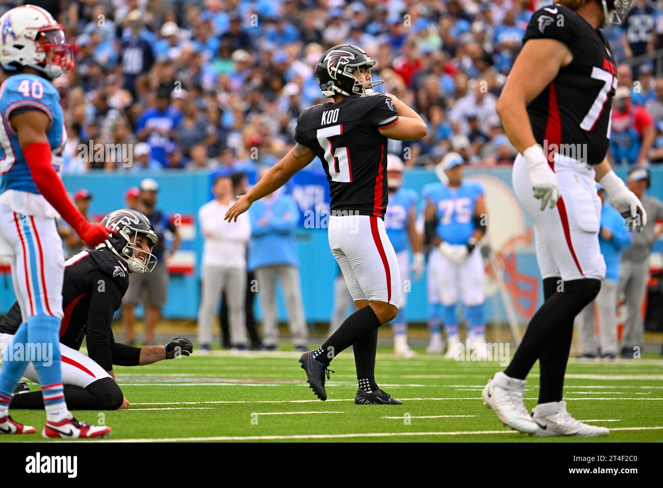 Atlanta Falcons place kicker Younghoe Koo (6) during an NFL football