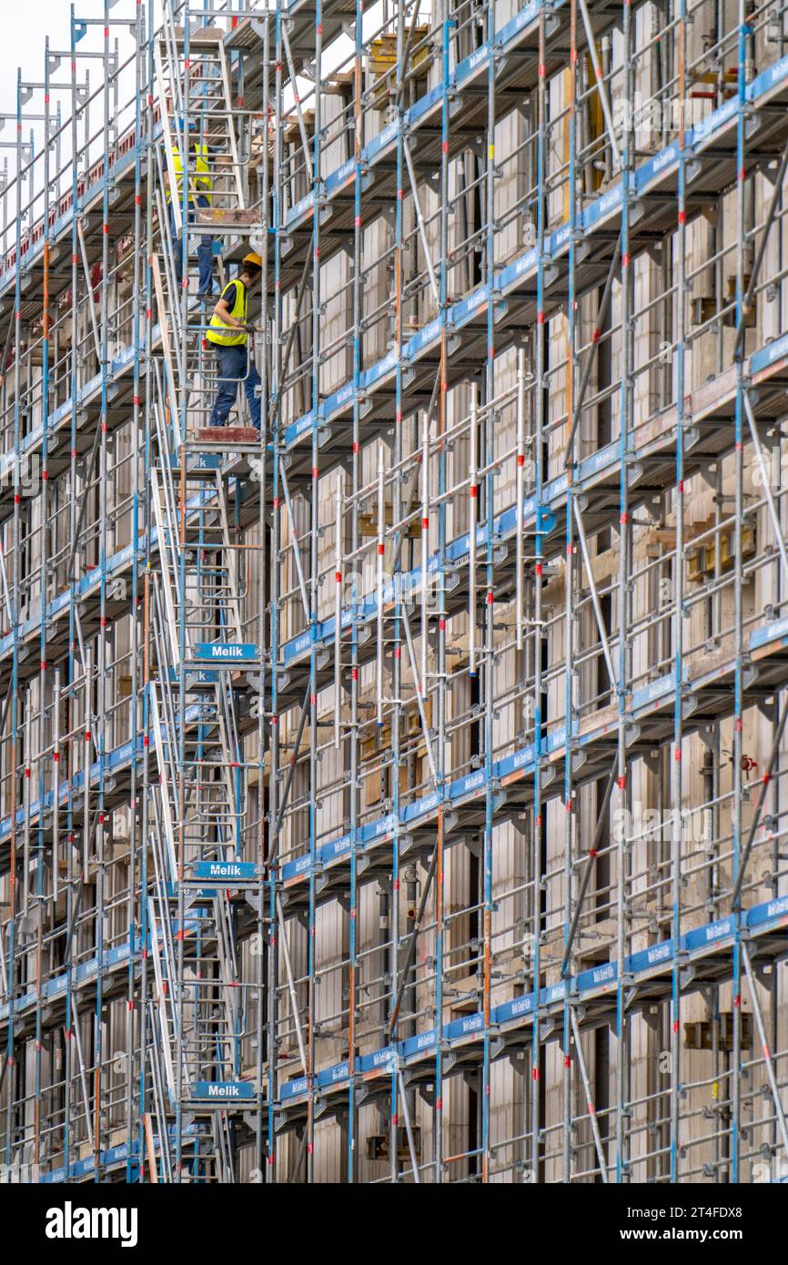 Major construction site, in Düsseldorf, condominium construction, shell ...