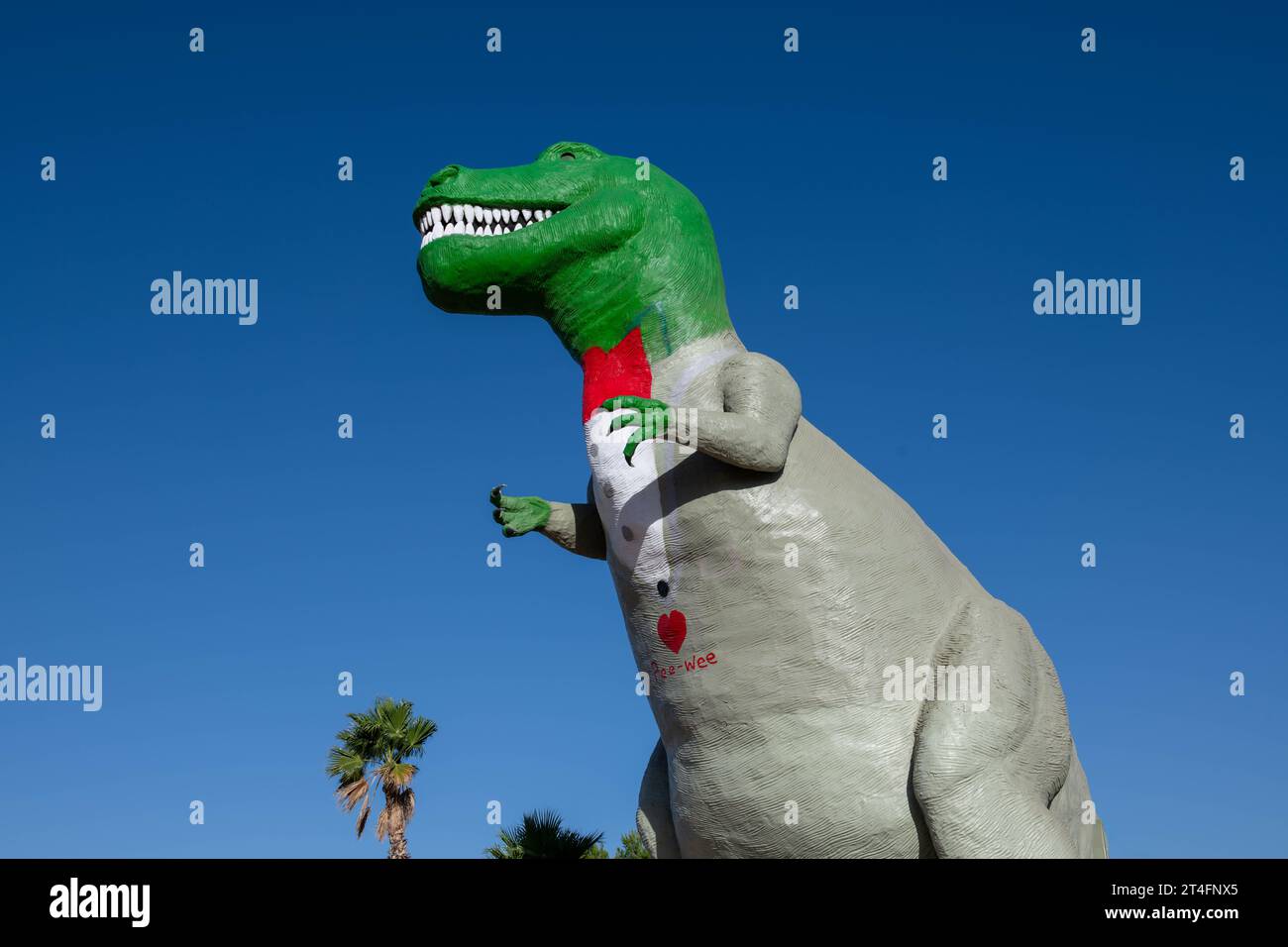 Dinosaur statue, Cabazon, California Stock Photo Alamy