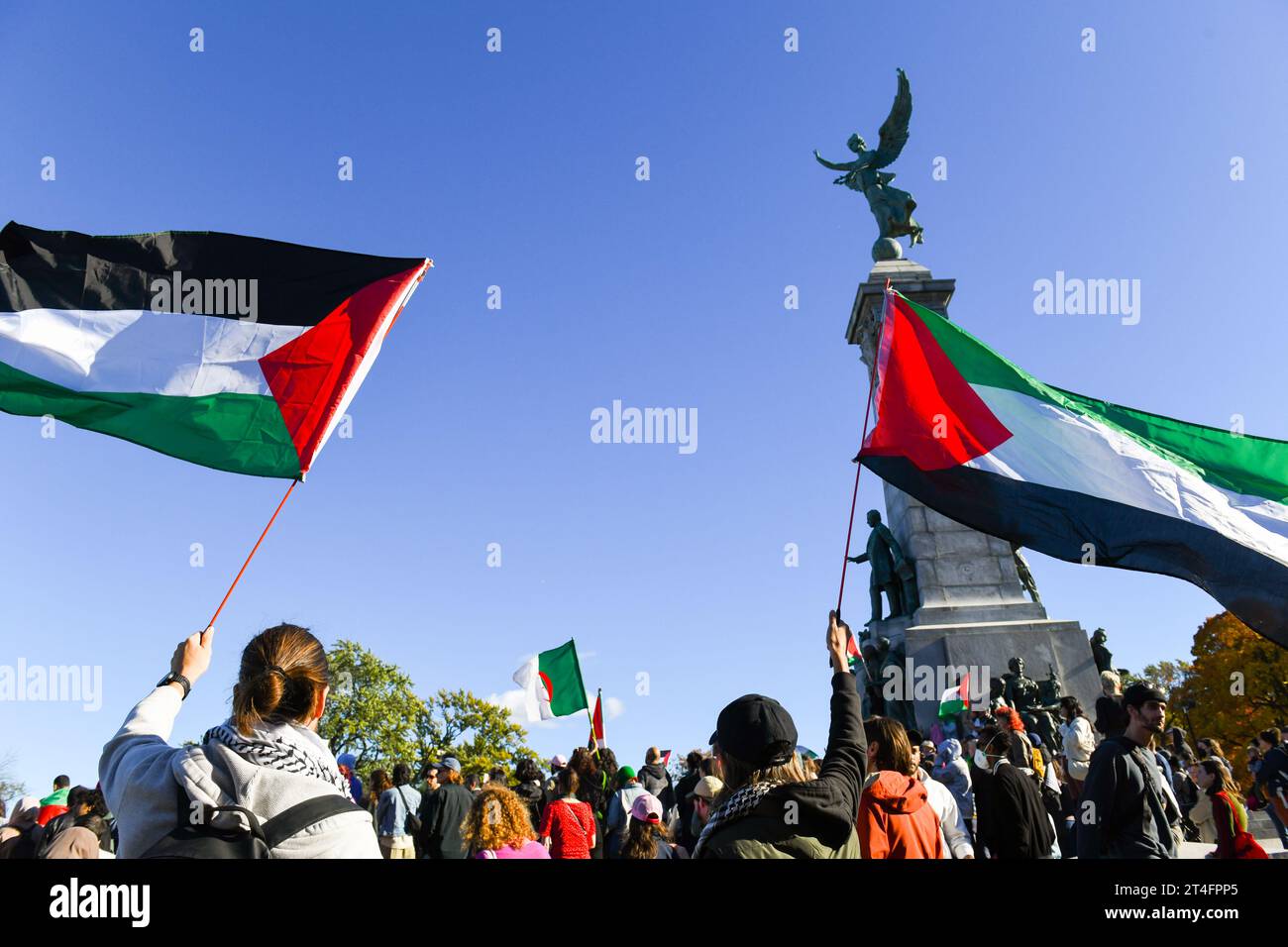 In Montreal, Canada, a multitude of demonstrators united in solidarity with Palestinians, fervently calling for an urgent ceasefire in Gaza, October 28, 2023 Stock Photo