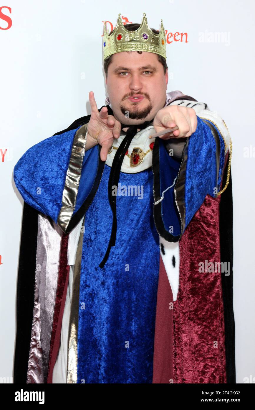 LOS ANGELES OCT 28 Atticus Baldwin at the 2nd Annual All Ghouls Gala