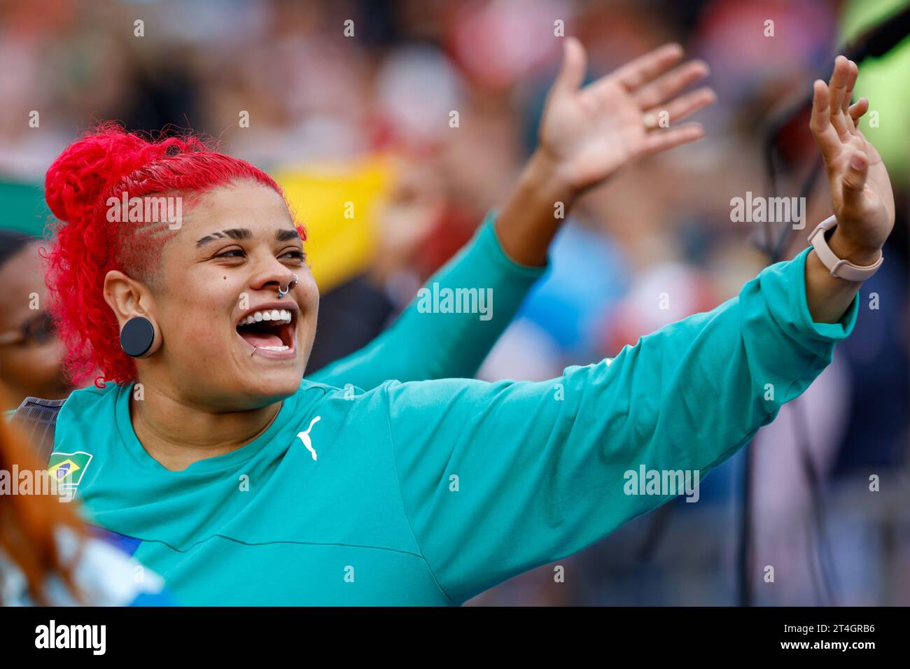 Izabela Rodrigues of Brazil celebrates after winning the gold medal during the women's discus throw final at the Coliseo del Estadio Nacional Julio Martinez on day 10 of the Santiago 2023 Pan American Games on October 30, 2023 in Santiago , Chile. ((134) Rodolfo Buhrer / La Imagem /  SPP) (Foto: Sports Press Photo/Sports Press Photo/C - ONE HOUR DEADLINE - ONLY ACTIVATE FTP IF IMAGES LESS THAN ONE HOUR OLD - Alamy) Stock Photo