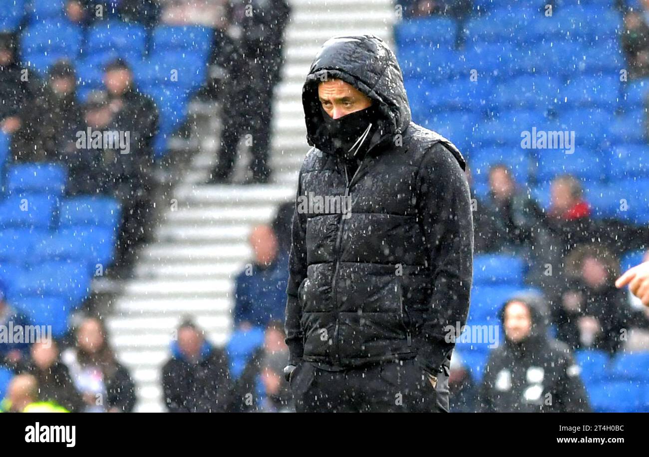 Football coach rain hi res stock photography and images Alamy