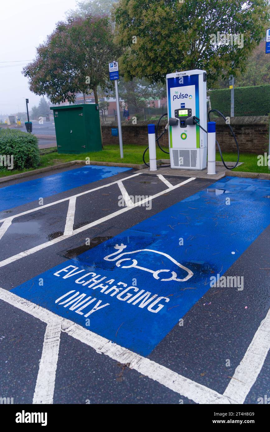 EV, charger installation, BP pulse, charging points, plug into fast, rapid, ultra-fast chargers, convenient, plug in, charging speeds, fleet charging. Stock Photo