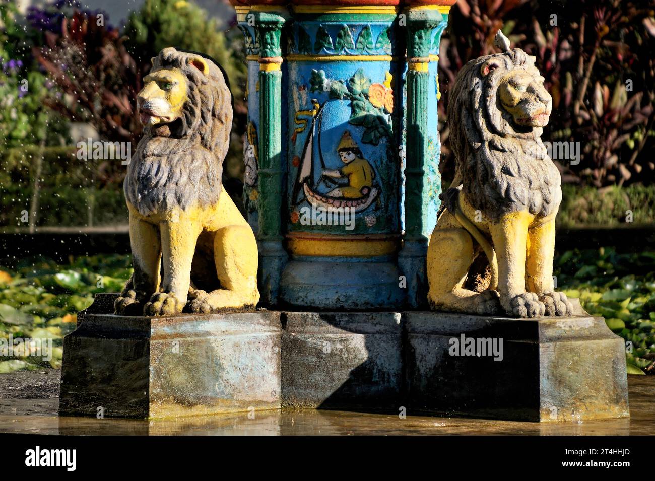 Statues of a two lion on fountain at Saheliyon Ki Bari Garden at ...