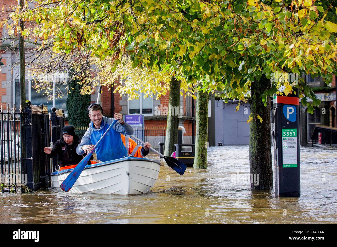 Canoe parade hires stock photography and images Alamy