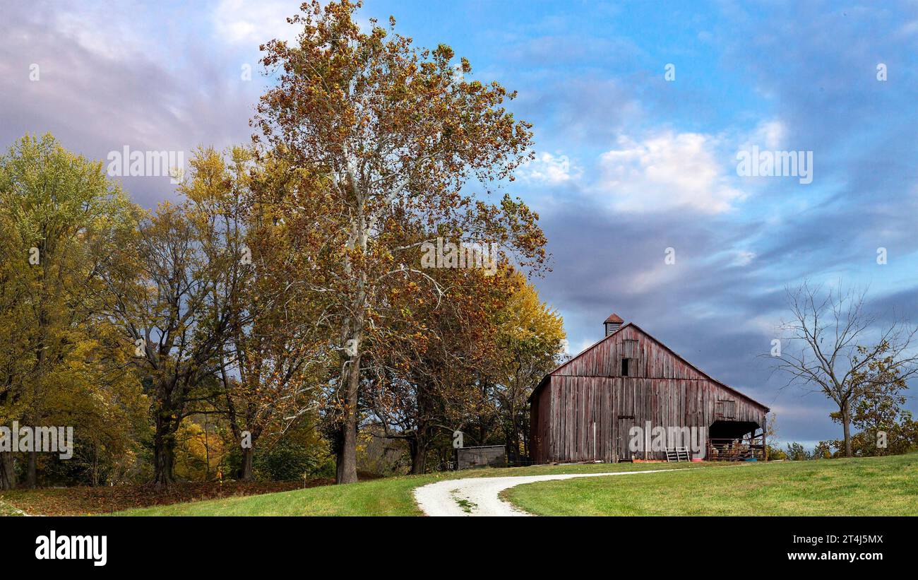 Country landscape with old weathered barn Stock Photo - Alamy