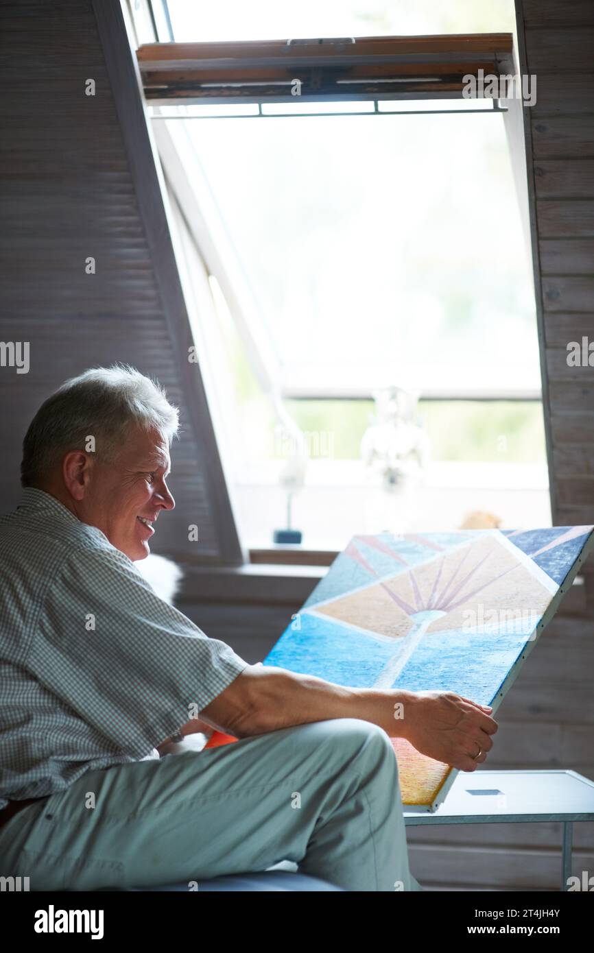 Elderly man art painting hi-res stock photography and images - Alamy