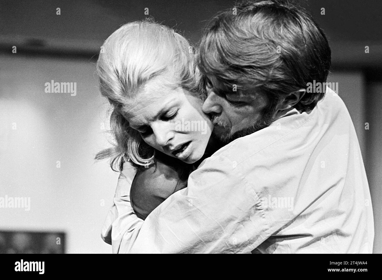 Mary Peach (Gail), Brian Smith (Guy) in DON'T GAS THE BLACKS by Barry Reckord  at the Open Space Theatre, London WC1  21/10/1969           design: Len Drinkwater  director: Lloyd Reckord Stock Photo